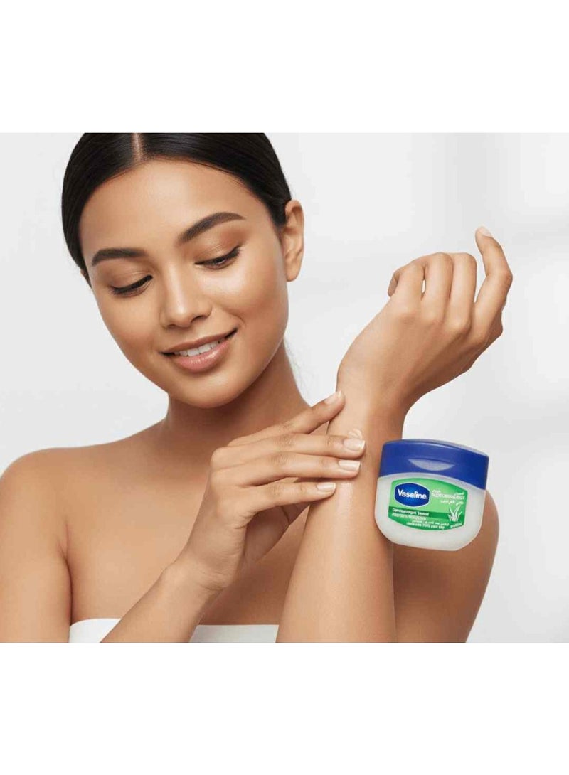 Vaseline Aloe Moisturizing Jelly 100 ml | Soothing Moisture for Dry Skin - Image 2